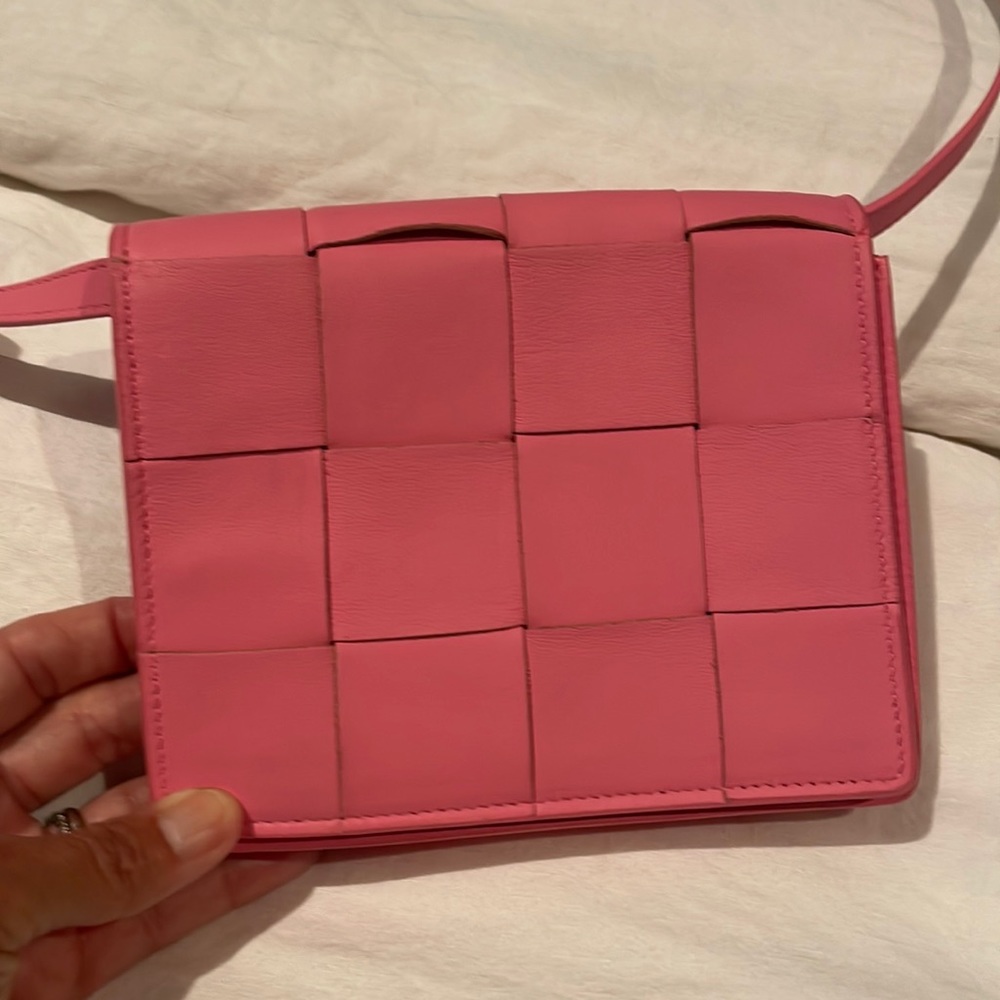 Bottega Veneta  mini crossbody bag in light pink